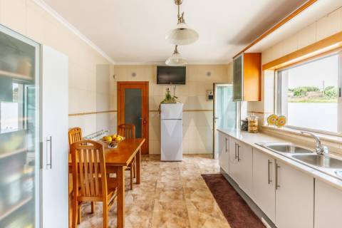 FANTÁSTICA MORADIA T4 - CALDAS DA RAÍNHA