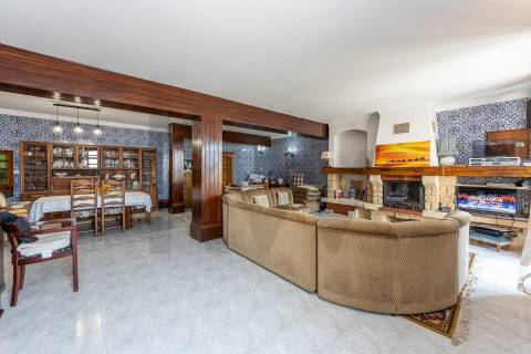 Moradia T3+T1 em Vila Praia de Âncora