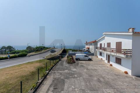 Moradia T3+T1 em Vila Praia de Âncora