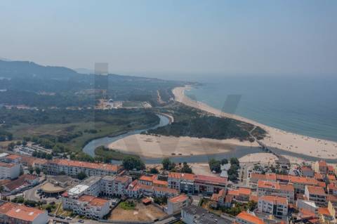 Moradia T3+T1 em Vila Praia de Âncora