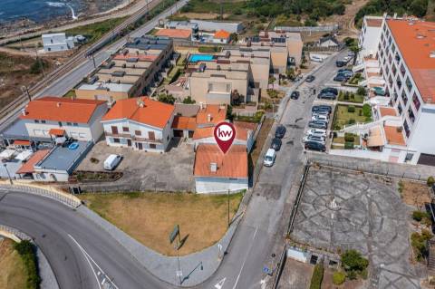 Moradia T3+T1 em Vila Praia de Âncora