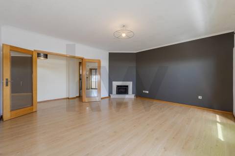 APARTAMENTO T3 CALENDARIO V.N. FAMALICÃO