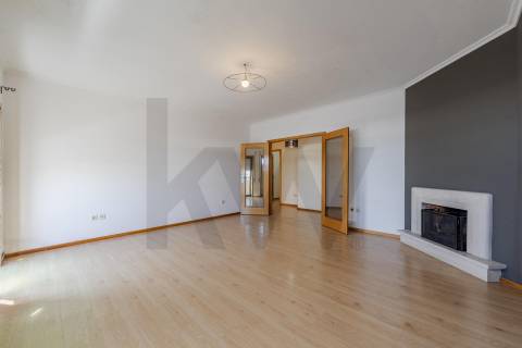 APARTAMENTO T3 CALENDARIO V.N. FAMALICÃO