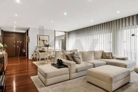 ✨ Luxo Moderno & Centralidade - T3 Exclusivo Boavista🏡