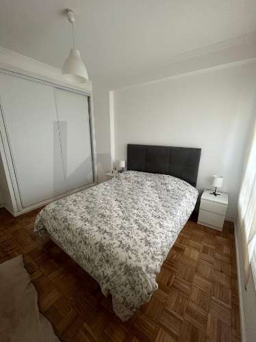 Apartamento T2 em Canelas, Vila Nova de Gaia – Terraço, Garagem e Excelente Localização