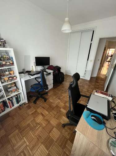 Apartamento T2 em Canelas, Vila Nova de Gaia – Terraço, Garagem e Excelente Localização