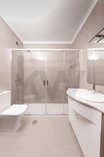 APARTAMENTO T3 PARA ARRENDAMENTO - À CIRCUNVALAÇÃO