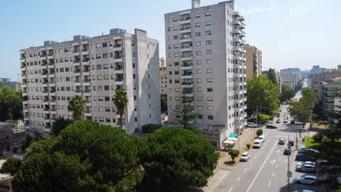 Apartamento T3 - Edifício D. Duarte- Boavista/ Porto