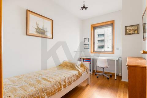 Apartamento T3 - Edifício D. Duarte- Boavista/ Porto