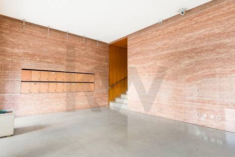 Apartamento T3 - Edifício D. Duarte- Boavista/ Porto