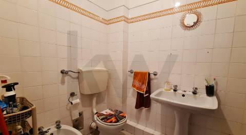 Apartamento T1 em Queluz