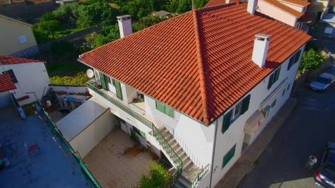 Prédio em Propriedade Total – Comércio e Habitação – Centro da Orca, Fundão