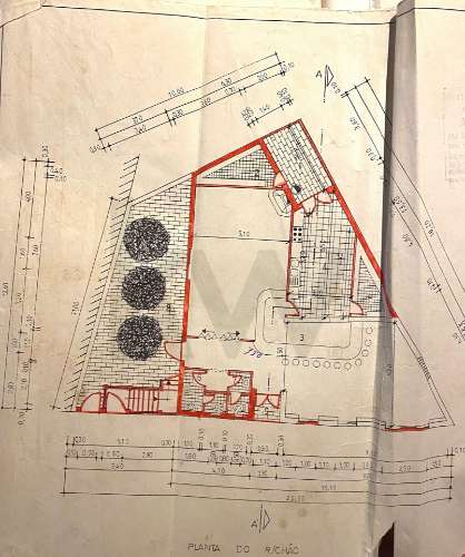 Prédio em Propriedade Total – Comércio e Habitação – Centro da Orca, Fundão