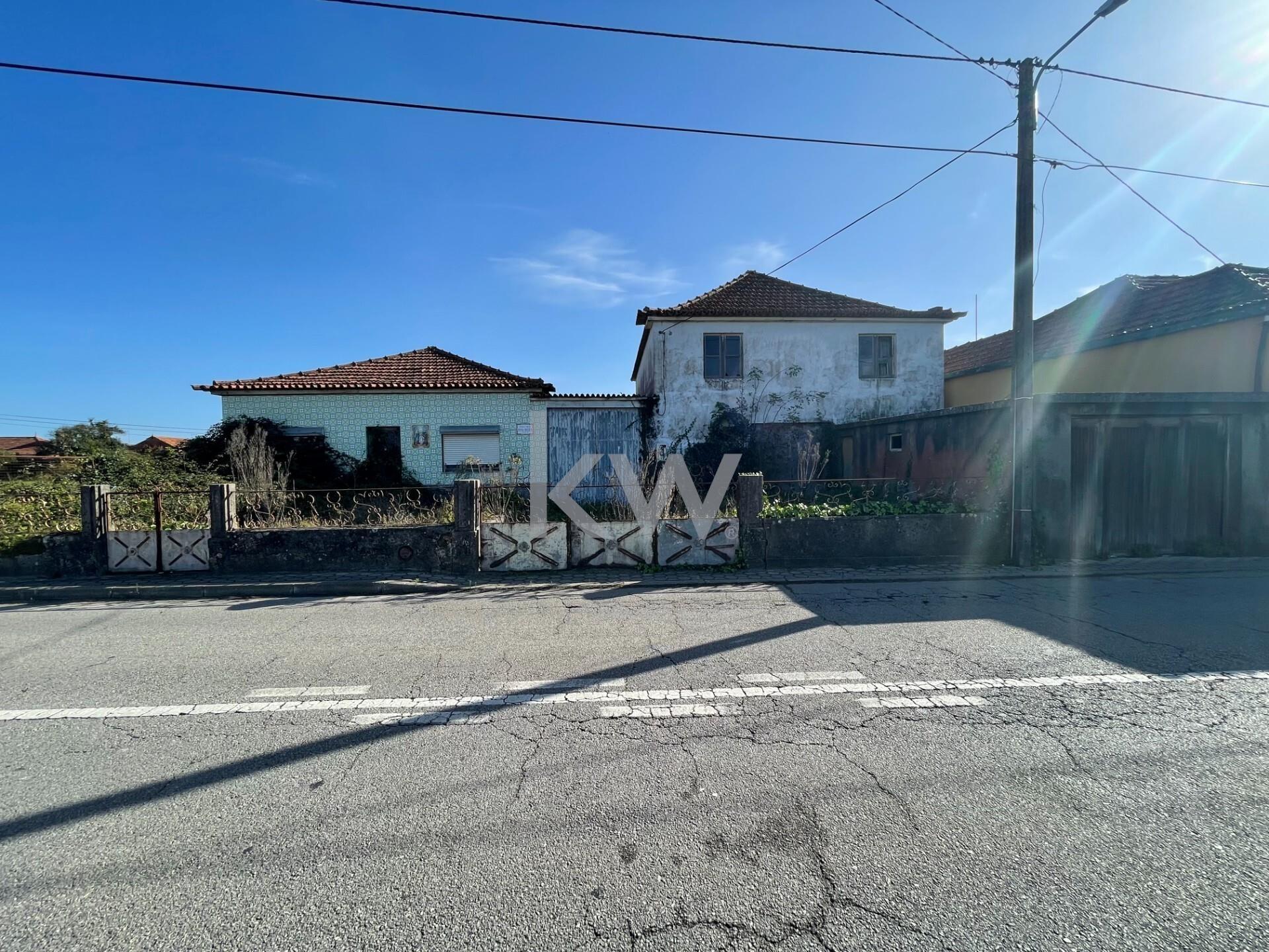 MORADIA T3 ADEGA PARA RECONSTRUÇÃO EM NARIZ (AVEIRO)