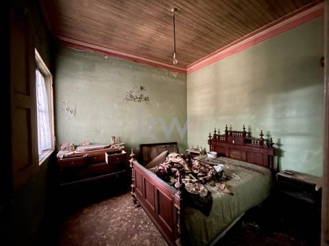 MORADIA T3 ADEGA PARA RECONSTRUÇÃO EM NARIZ (AVEIRO)