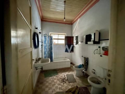 MORADIA T3 ADEGA PARA RECONSTRUÇÃO EM NARIZ (AVEIRO)