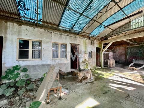 MORADIA T3 ADEGA PARA RECONSTRUÇÃO EM NARIZ (AVEIRO)