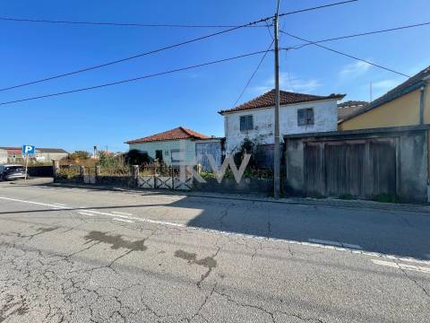 MORADIA T3 ADEGA PARA RECONSTRUÇÃO EM NARIZ (AVEIRO)