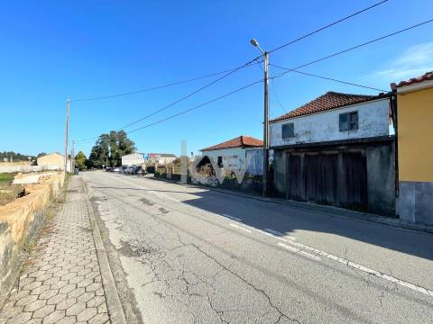 MORADIA T3 ADEGA PARA RECONSTRUÇÃO EM NARIZ (AVEIRO)