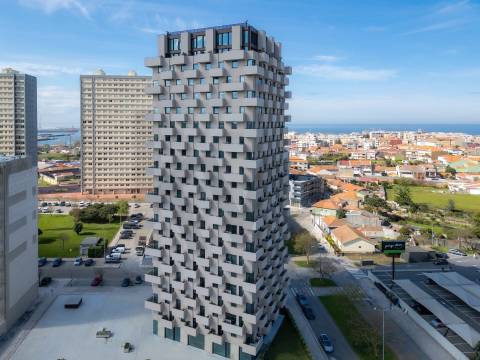 Viva o Futuro em Leça da Palmeira  T1 com Vista Mar