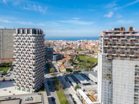 Viva o Futuro em Leça da Palmeira  T1 com Vista Mar