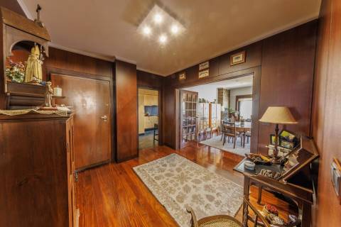 FANTÁSTICO APARTAMENTO T4 - RUA DAMIÃO DE GÓIS, PORTO