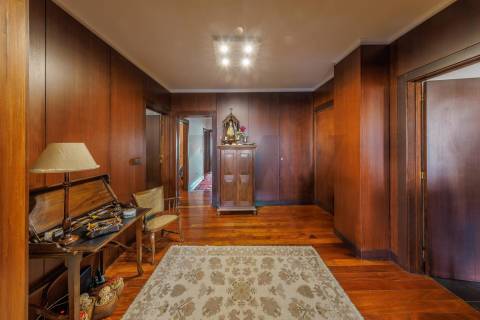 FANTÁSTICO APARTAMENTO T4 - RUA DAMIÃO DE GÓIS, PORTO