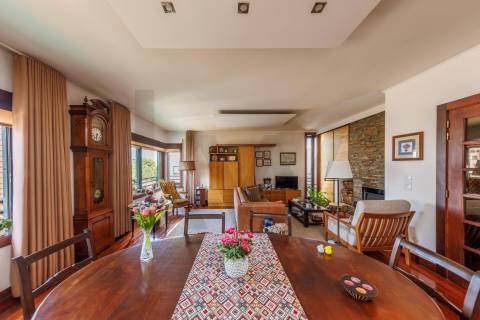 FANTÁSTICO APARTAMENTO T4 - RUA DAMIÃO DE GÓIS, PORTO