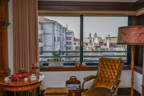 FANTÁSTICO APARTAMENTO T4 - RUA DAMIÃO DE GÓIS, PORTO