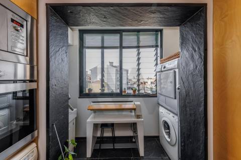 FANTÁSTICO APARTAMENTO T4 - RUA DAMIÃO DE GÓIS, PORTO