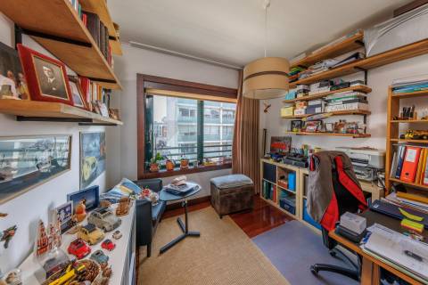 FANTÁSTICO APARTAMENTO T4 - RUA DAMIÃO DE GÓIS, PORTO