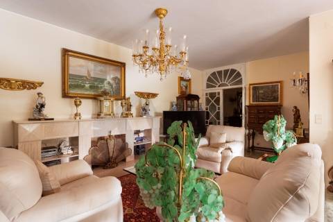 Venda Apartamento T5 com 181 m2 no Porto -Praça Velasquez