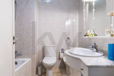 Venda Apartamento T5 com 181 m2 no Porto -Praça Velasquez