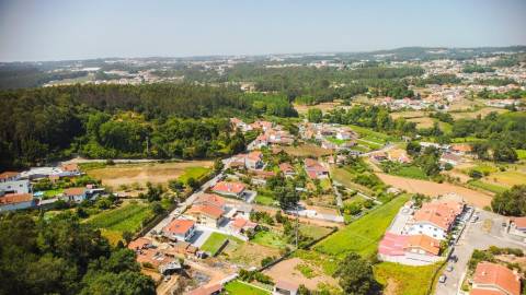 Terreno Urbanizável – São João de Ver, Santa Maria da Feira (com água e eletricidade disponíveis)