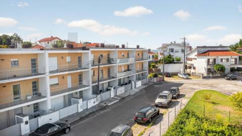 Moderna moradia em banda em Portuzelo - Samode - Viana do Castelo