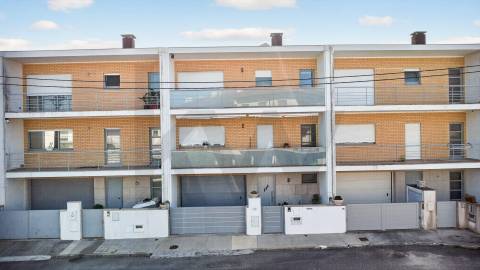 Moderna moradia em banda em Portuzelo - Samode - Viana do Castelo