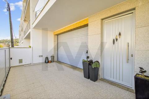 Moderna moradia em banda em Portuzelo - Samode - Viana do Castelo