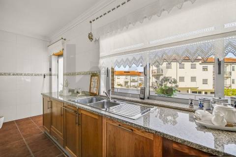 Moderna moradia em banda em Portuzelo - Samode - Viana do Castelo