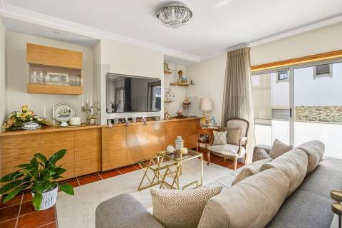 Moderna moradia em banda em Portuzelo - Samode - Viana do Castelo