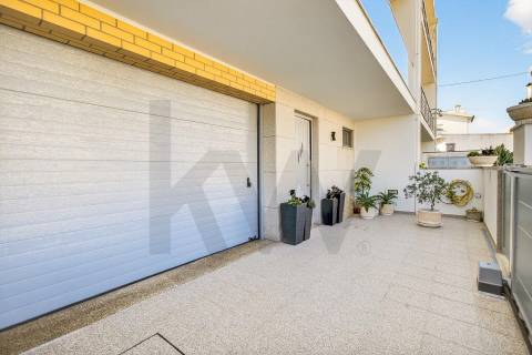 Moderna moradia em banda em Portuzelo - Samode - Viana do Castelo