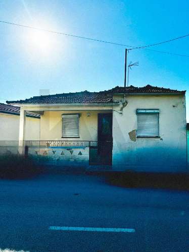 Moradia para recuperar – Santa Maria da Feira