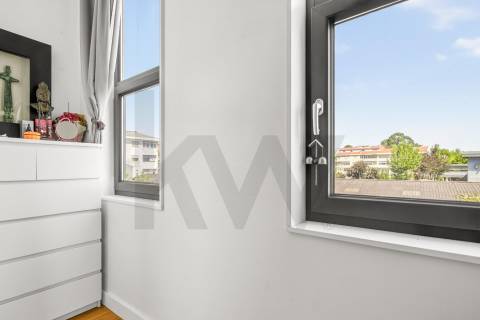 Moradia T3 com jardim junto ao Marquês e Quinta do Covelo