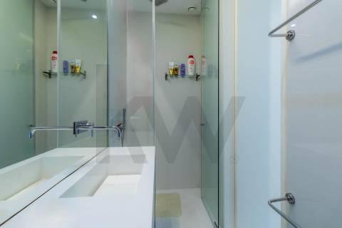 Apartamento T3 Duplex com Vista Mar Direta, 4 Suítes, 173 m² úteis  Condomínio Premium