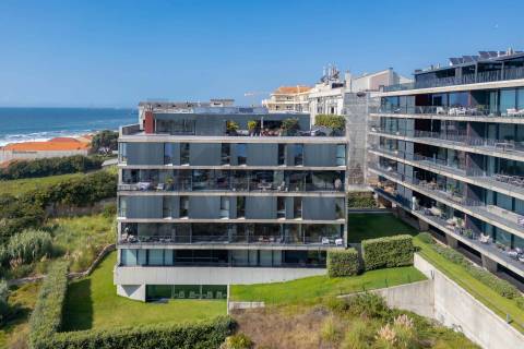 Apartamento T3 Duplex com Vista Mar Direta, 4 Suítes, 173 m² úteis  Condomínio Premium