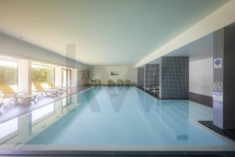 Apartamento T3 Duplex com Vista Mar Direta, 4 Suítes, 173 m² úteis  Condomínio Premium