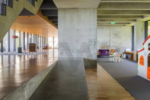 Apartamento T3 Duplex com Vista Mar Direta, 4 Suítes, 173 m² úteis  Condomínio Premium