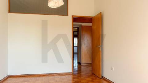 Elegante e charmoso T2+1 no Centro da Cidade do Porto (Arq. Márcio Freitas)