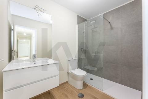 T2 luminoso com lugar de garagem – Valongo, Porto