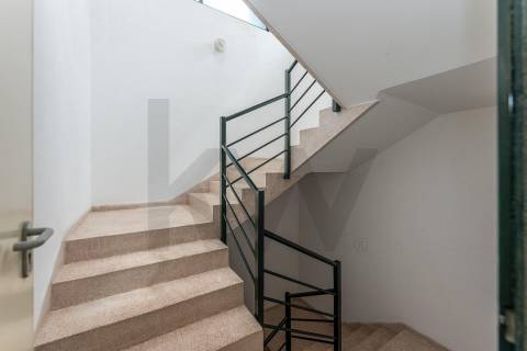 T2 luminoso com lugar de garagem – Valongo, Porto