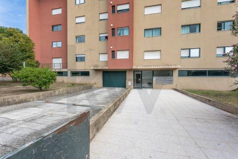 T2 luminoso com lugar de garagem – Valongo, Porto